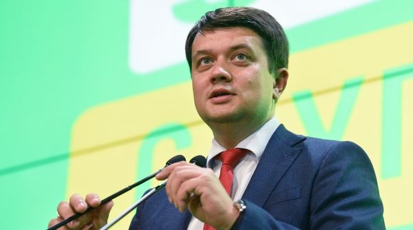 Глава партии Зленского выбран новым спикером Рады