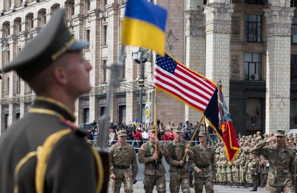 <br />
Сенаторы США призвали Белый дом сохранить военную помощь Украине<br />
