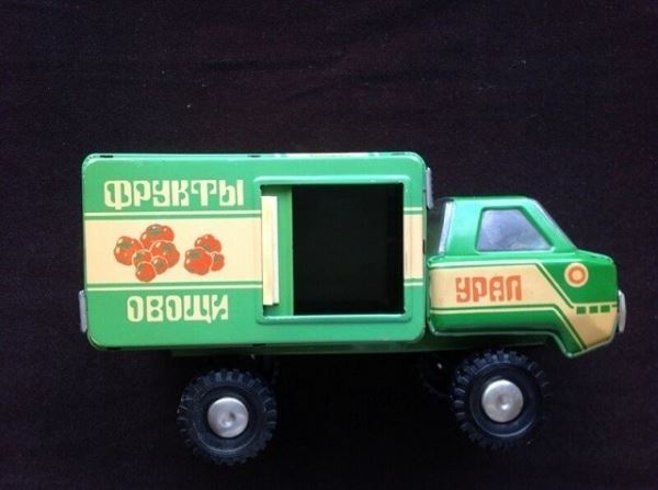 <br />
							Советские игрушки для будущих работников страны (26 фото)
<p>					