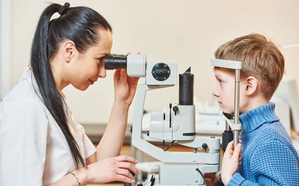 Когда нужен детский офтальмолог?
