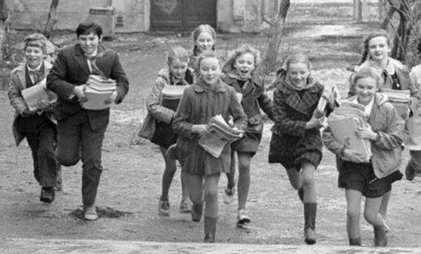 <br />
							Подборка фотографий советских детей (35 фото)
<p>					
