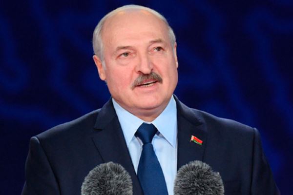 <br />
Лукашенко назвал США самой сильной страной<br />
